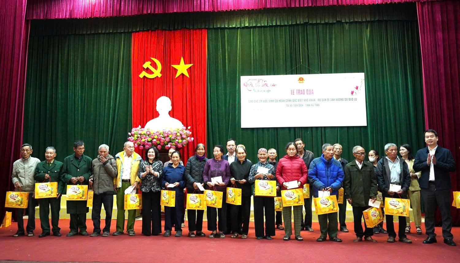 Chương trình “Xuân về bản em”, chủ đề “Tết cho trẻ em nghèo”: Lan tỏa tinh thần tương thân tương ái ở xã Tiên Điền (Hà Tĩnh)